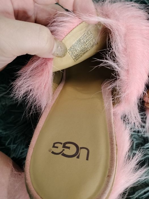 UGG klapki w rosa różowe z futerkiem na obcasie