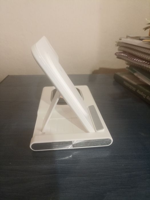 Бездротова зарядка 4 в 1 для iPhone, Apple Watch та AirPods (Біла)