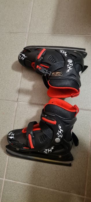 Łyżwy dziecięce w rozm. S (34-37)