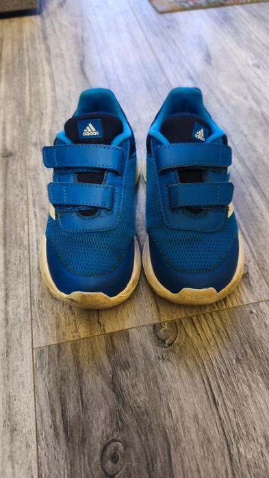 Buty chłopięce adidas 27