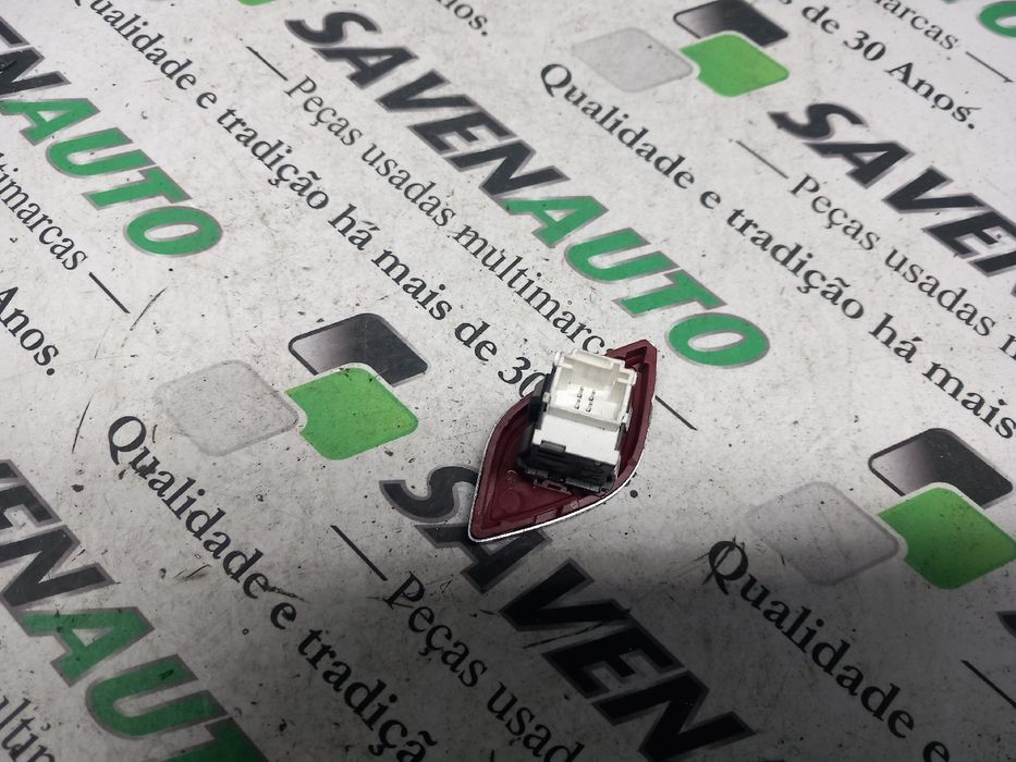 Botão / interruptor 4 piscas CITROËN DS3