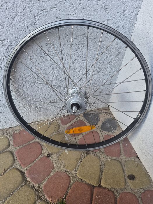 Kolo z prądnica shimano, 24 cale