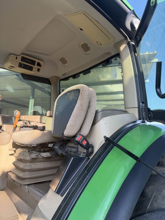 John deere 6125R
