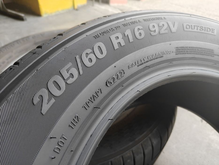 R16 205 60 Kumho Ecsta  шини літні комплект або пара в ідеальному стані в  ідеальному стані майже нові