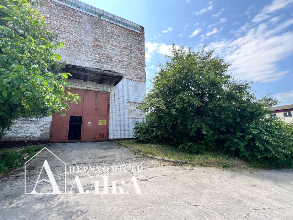 Продам велике Виробниче приміщення неподалік центру