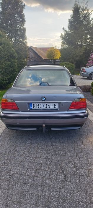 BMW seria 7 E38 2.8