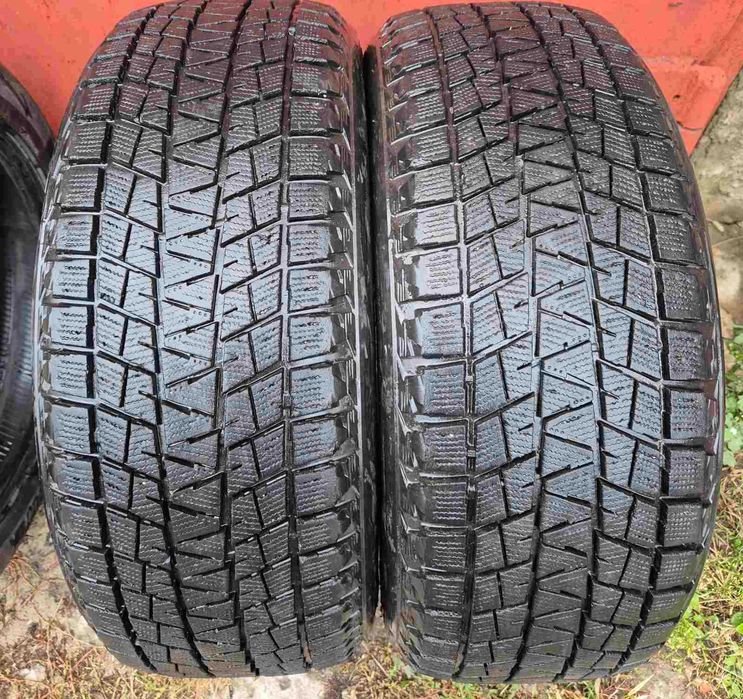 Резина зимняя Bridgestone Blizzak