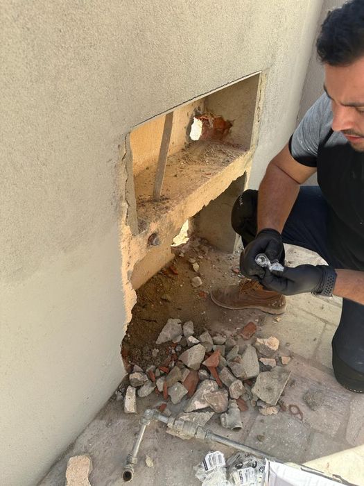 Canalizador 24H Desentupimento 24h Alges| Canalizador Urgente | Fugas de Água