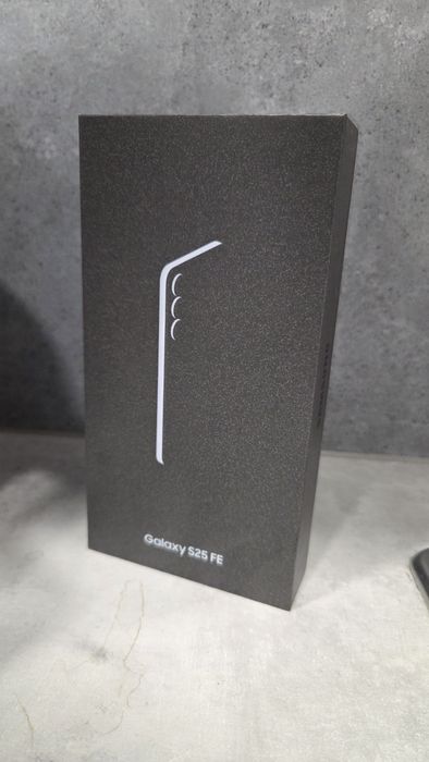 OSTATNI! Samsung S25 FE 5G nowy BEZ RAT czarny Jetblack