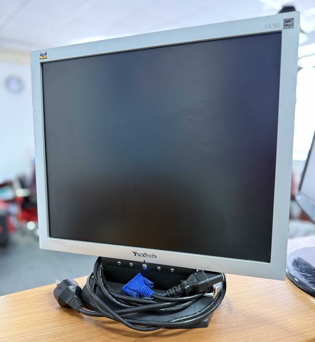 Монітор ViewSonic VA702-2 17" LCD (VS10781)