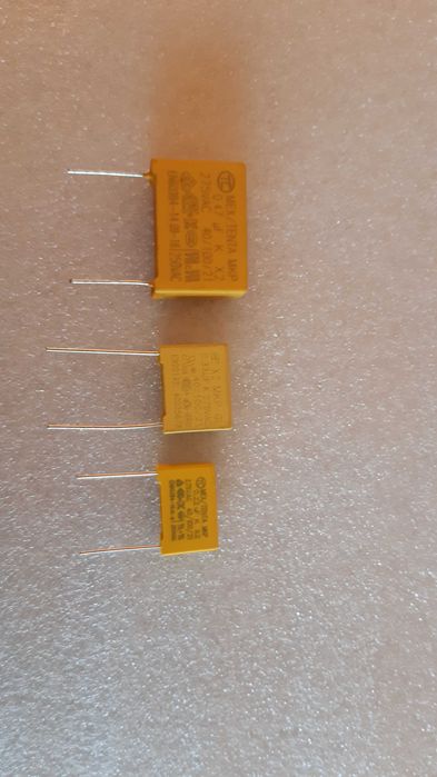 Capacitors / Capacitors64564143954946121