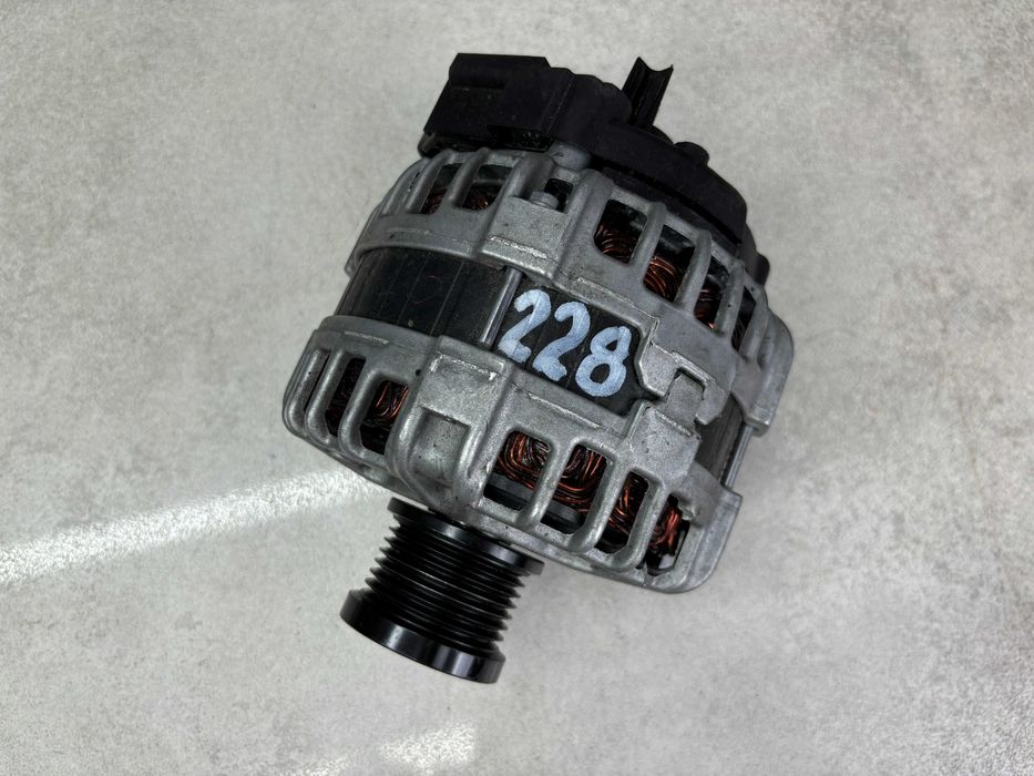 Генератор Renault Duster Kadjar Dacia Duster Lodgy 1.3 TCE