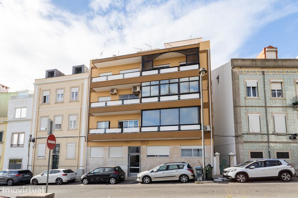 T2 para Arrendar em Zona Tranquila e Central, com Varandas e 76 m², Id