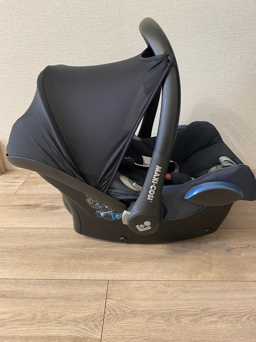 Продам автолюльку Maxi-cosi 0-13 кг