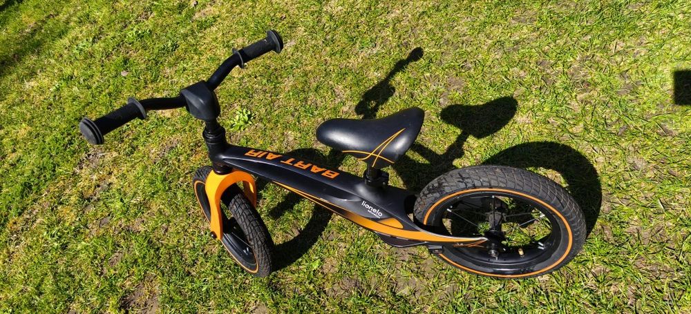 Rowerek biegowy Lionelo Bart air lekki pompowane koła