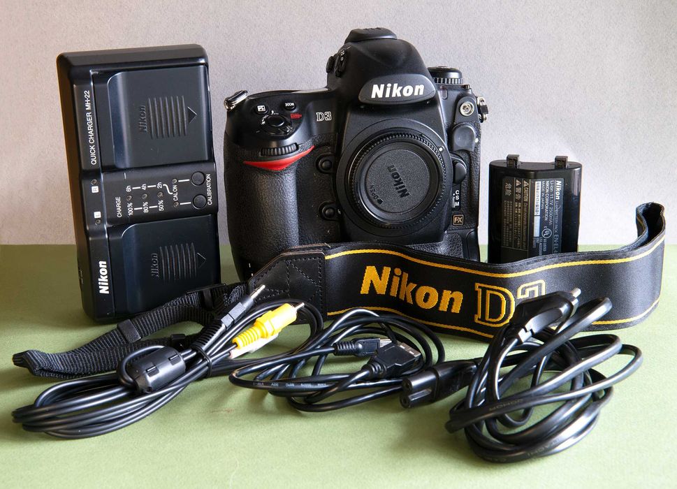 Продаю Nikon D3 боди.