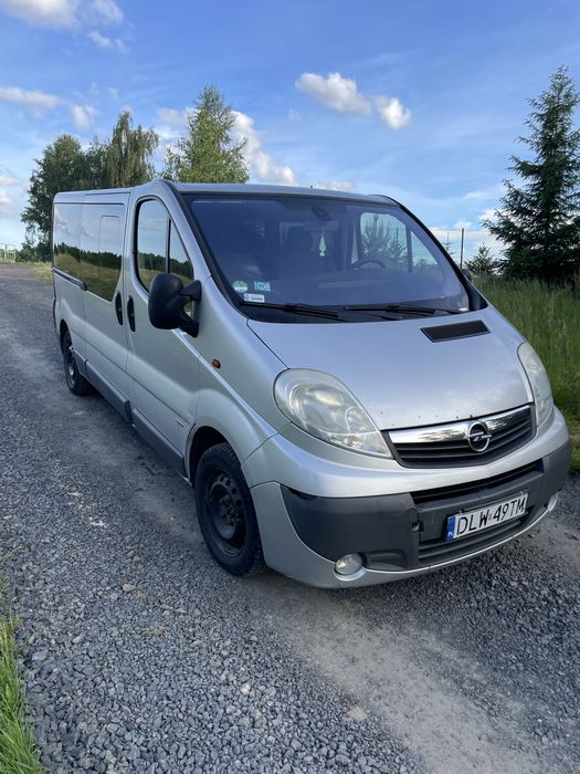 Opel Vivaro 2.0 2009r