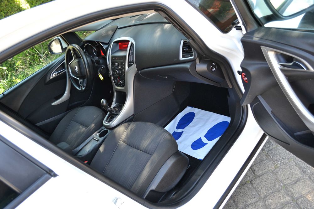 Opel Astra j 1.4B Sprowadzony Opłacony Super Stan
