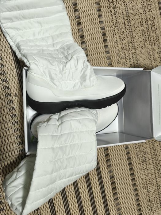 Жіночі високі чоботи ботінки сапожки НОВІ