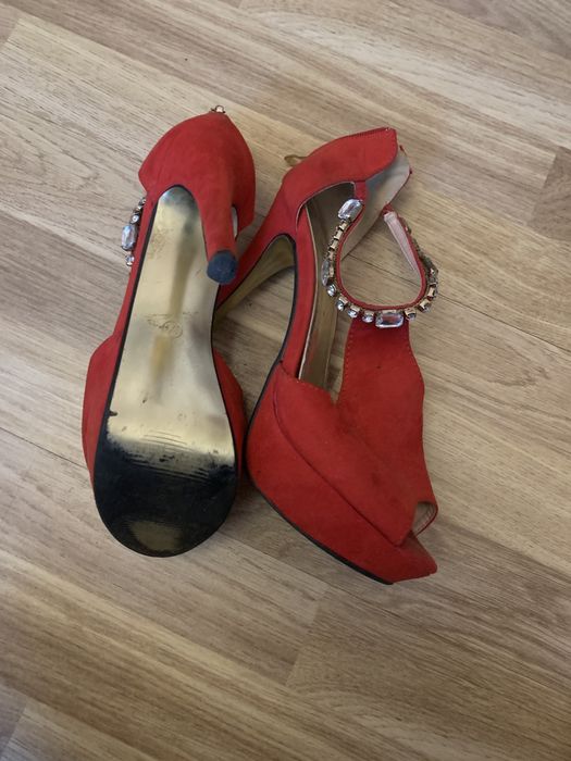 Жіночі босоніжки