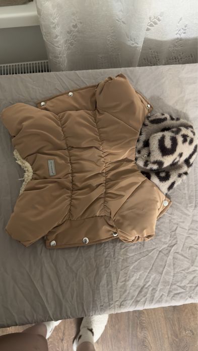 Продам собачу курточку зимову