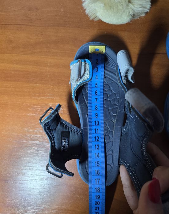 Босоножки, сандали, сандалии на мальчика Geox. Р. 27, стелька 17 см.