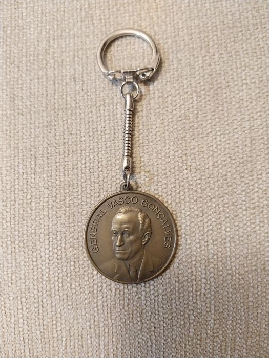 Vasco Gonçalves - Keychain