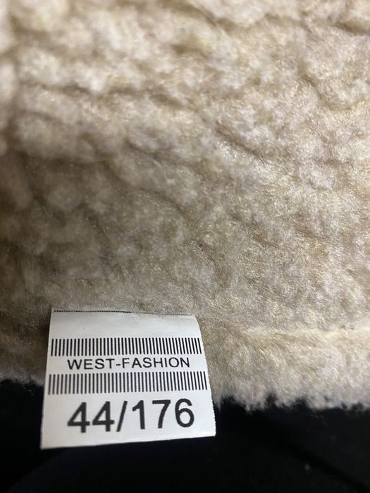 Зимова куртка на підлітка