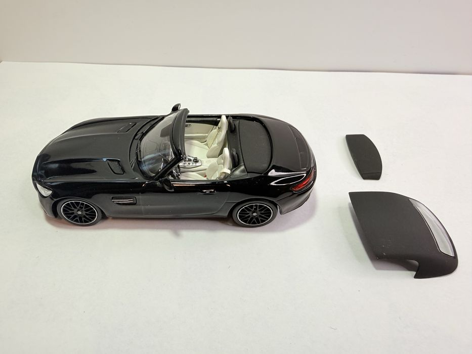 Mercedes AMG GT Roadster 2017 Magnetite Black model  1:43