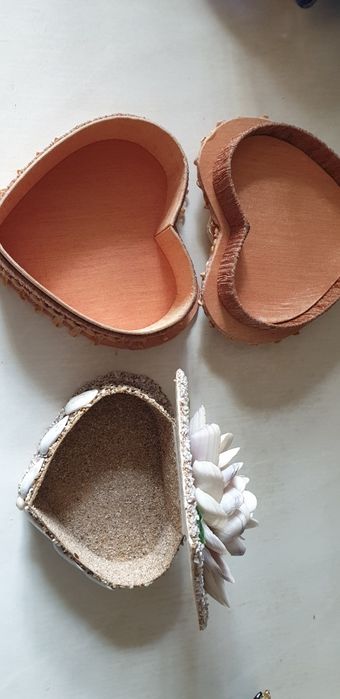 Шкатулки, ручна робота.