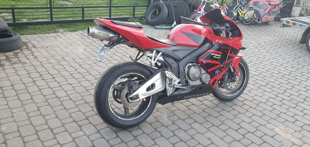 Honda cbr600rr pc37 polift