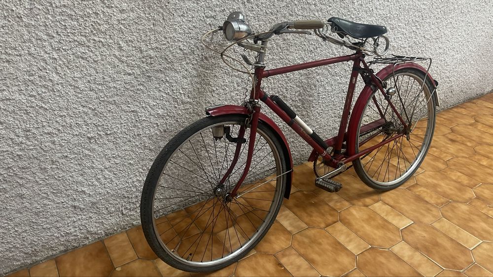 Bicicleta pasteleira homem