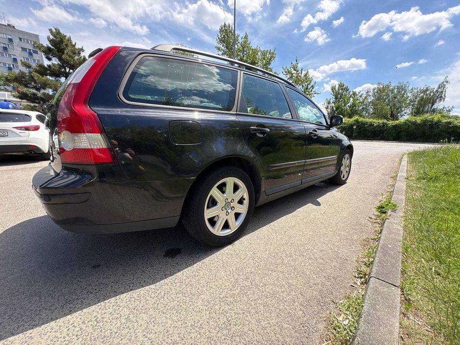Sprzedam Volvo V50 2.0 HDi — 2006 rok