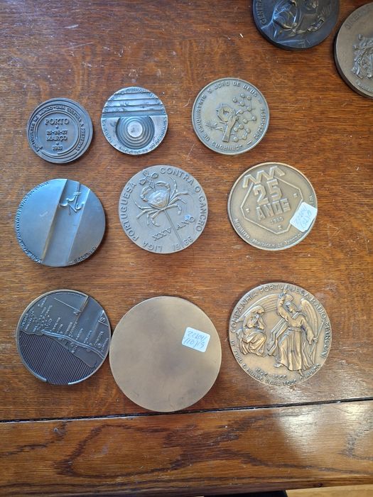 9 medalhas antigas oncologia cgd radio marconi etc