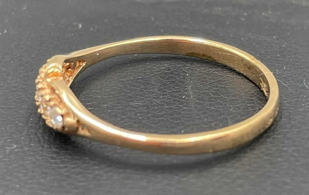 Złoty pierścionek 14kt 1,71 gram R17