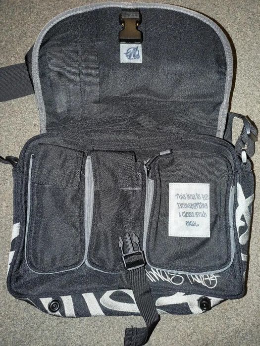 Bolsa  minus two