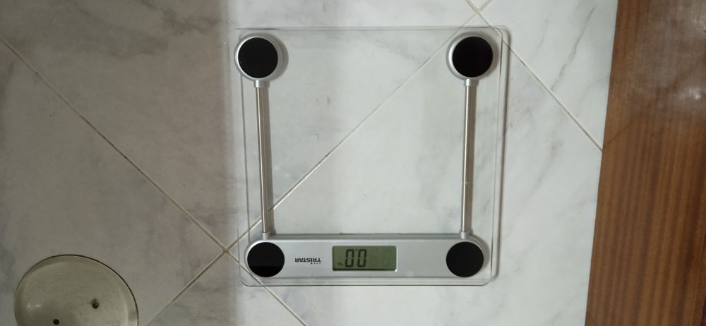 Bathroom Scale426639564462499841