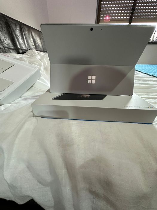 Microsoft Surface Pro Windows 10 Pro