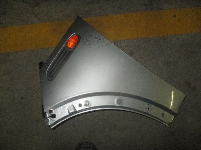 Guarda-lamas esquerdo MINI Mini (R50, R53)