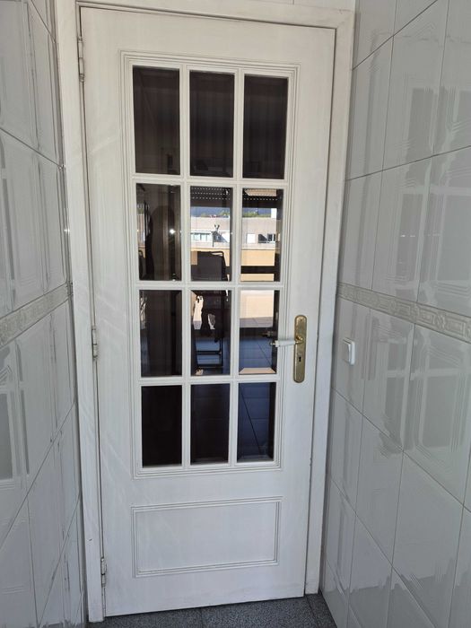 Portas Brancas e de armários