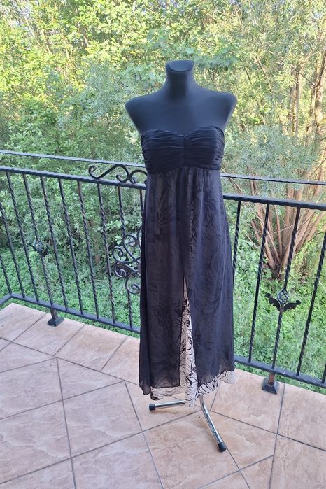 Długa elegancka sukienka maxi bez ramiączek Kaleidoscope rozmiar M/L