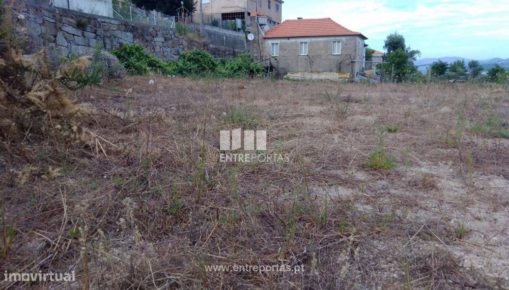 Venda Terreno, Canelas, Penafiel — Canelas, Porto