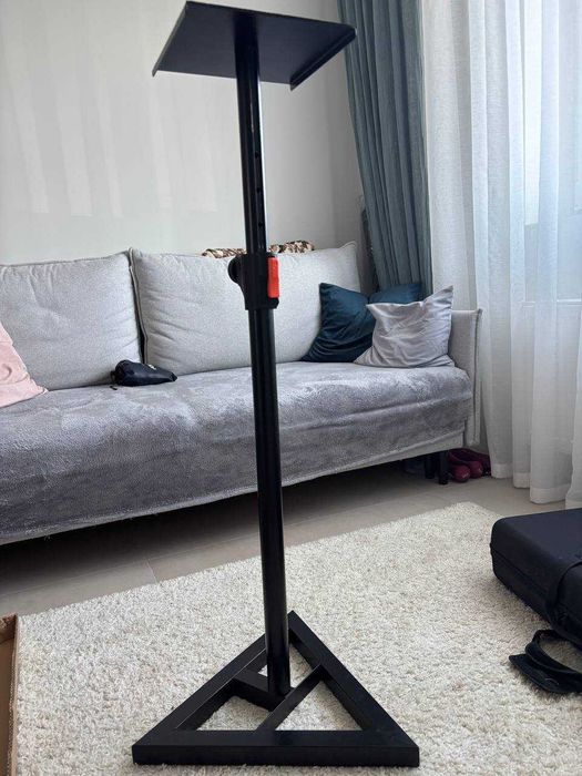 Стійки під студійні монітори (колонки) Bespeco PN90FL