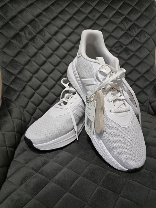 Addidas  кросівки розмір 10