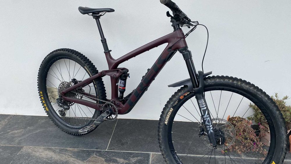 Bicicleta Enduro Trek Remedy 9.7 Carbono