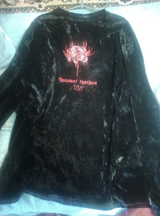 продам велюровый лонг thousand apathies/?/?/?