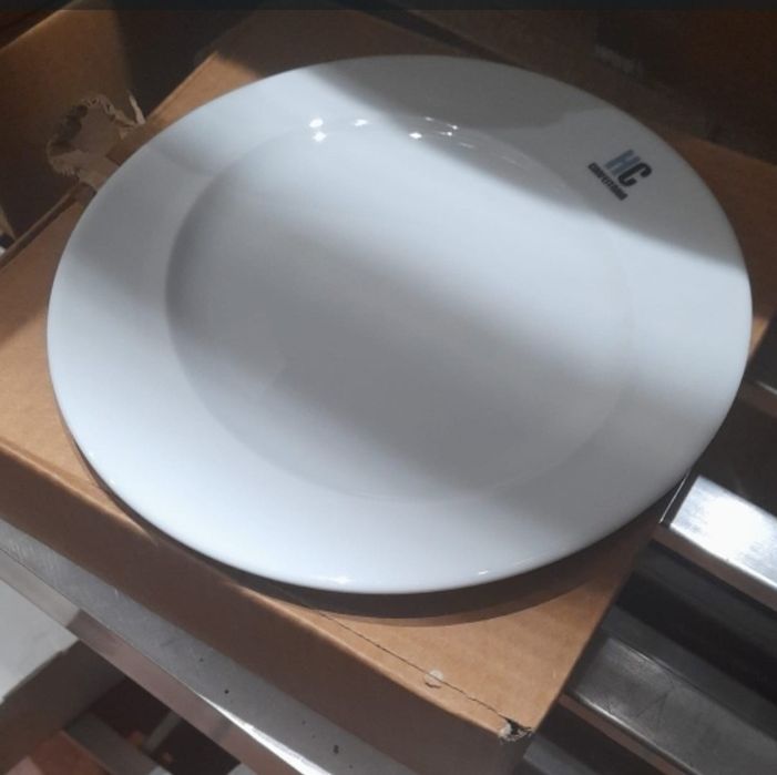 Prato para café ou restaurante novo
