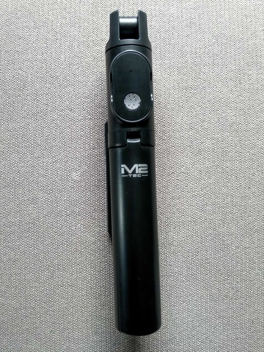 Bezprzewodowy mini selfie stick z pilotem i statywem