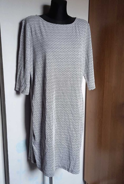 C&A sukienka dzianina czarno biały wzór r. 54