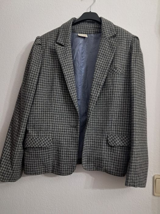 Blaser cinzento e branco
